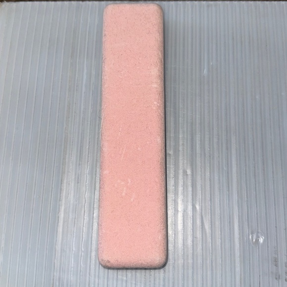 1928 things for Remembered Gold Tone Charms, hearts, cherubs & Locket Bracelet - Picture 10 of 13